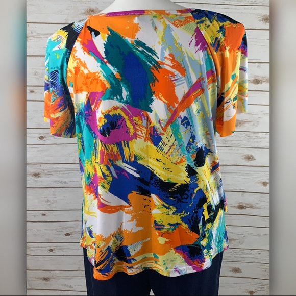 AGB WOMAN Short Sleeve Layered Bright Blouse - Picture 3 of 7